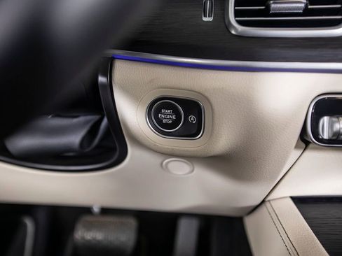 Used 2025 Mercedes-Benz GLE 580 4MATIC image 38