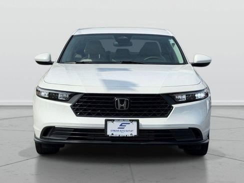 Used 2023 Honda Accord LX image 2
