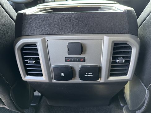 Used 2018 Ford F150 Lariat w/ Equipment Group 502A Luxury image 33