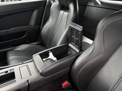 Used 2015 Aston Martin V8 Vantage GT RWD image 63