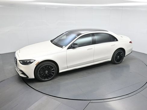 Used 2023 Mercedes-Benz S 500 S 500 image 40
