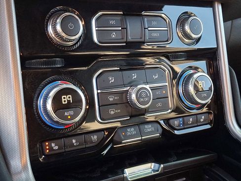 Used 2024 GMC Yukon Denali image 18