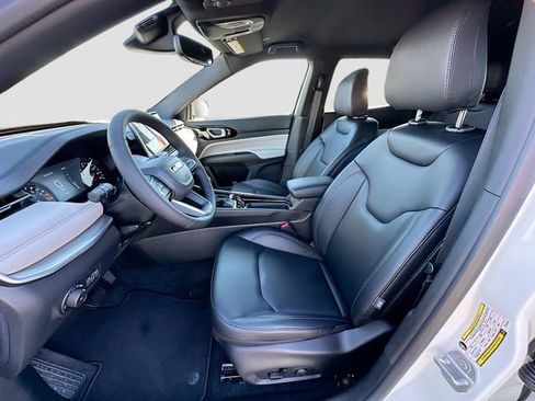 New 2026 Jeep Compass Limited image 14