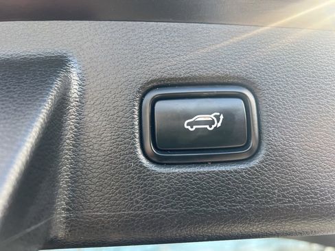 Certified 2022 Kia Telluride EX w/ EX Premium Package image 15