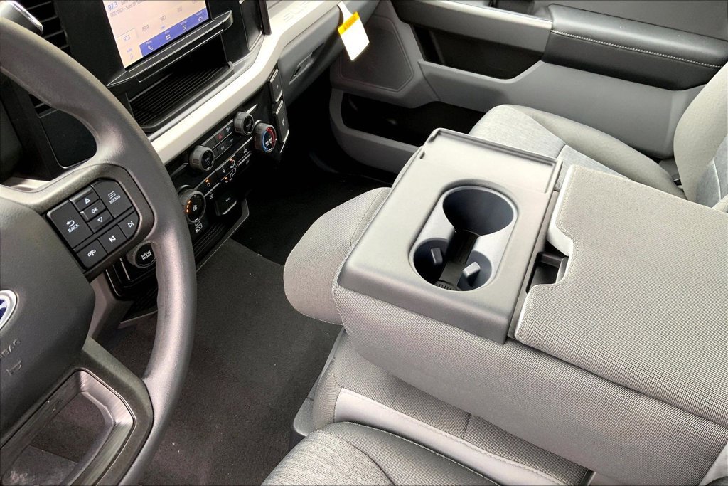 New 2026 Ford F250 XL w/ STX Appearance Package AWD/4WD image 8