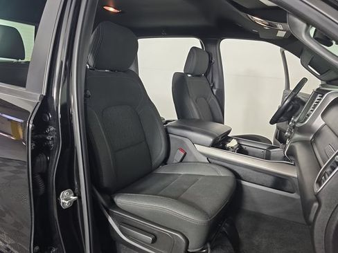 Used 2019 RAM 1500 Big Horn AWD/4WD image 24