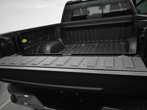 Used 2022 GMC Sierra 1500 SLT w/ SLT Convenience Package image 13