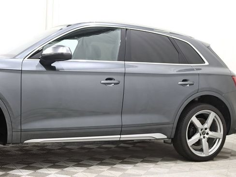 Used 2024 Audi SQ5 Premium w/ 21" Wheel Package AWD/4WD image 3