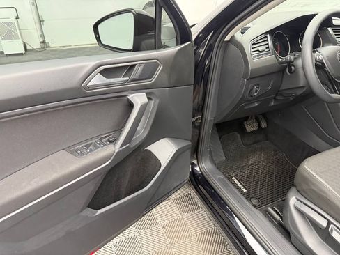 Used 2020 Volkswagen Tiguan S FWD image 23