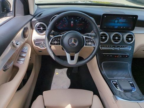 Used 2022 Mercedes-Benz GLC 300 GLC 300 image 16