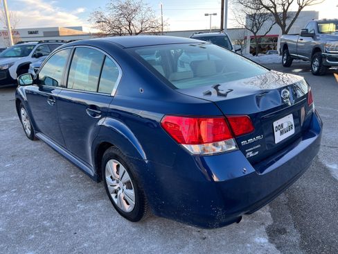 Used 2011 Subaru Legacy 2.5i image 5