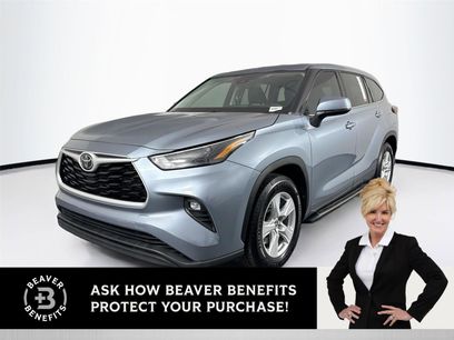 Certified 2022 Toyota Highlander LE