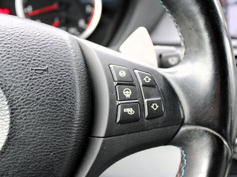 Used 2010 BMW X5 M image 35
