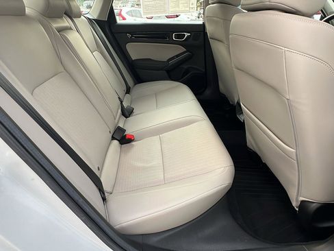 Used 2022 Honda Civic Touring image 15