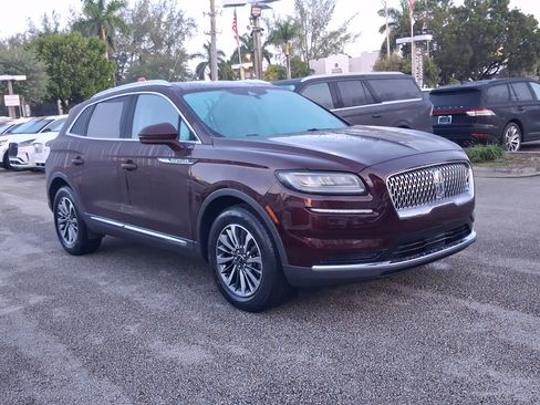 Used 2023 Lincoln Nautilus FWD image 21