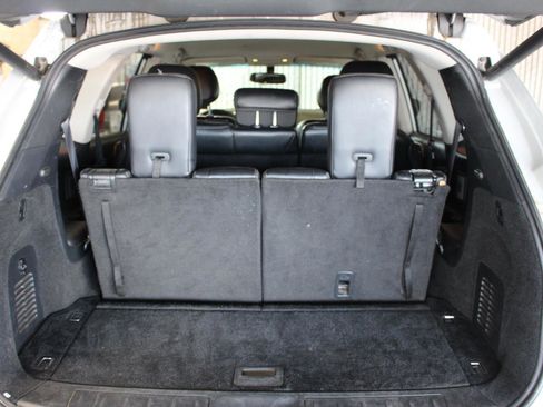 Used 2019 Nissan Pathfinder SL image 32