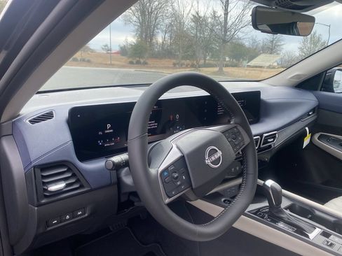 New 2026 Nissan Sentra SL w/ Floor Mat Package FWD image 14