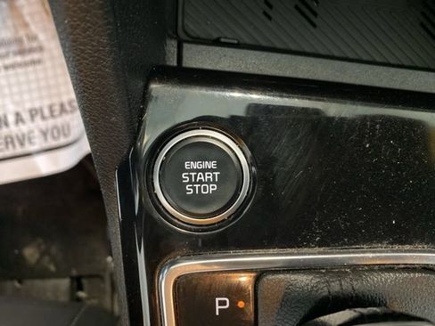 Used 2023 Kia Sportage EX image 14