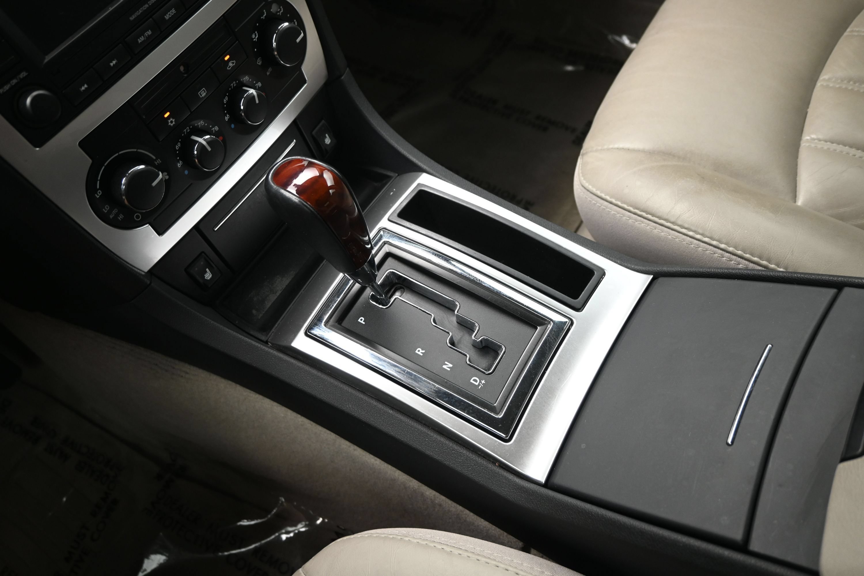 Used 2005 Chrysler 300 C w/ Navigation & Sound Group II RWD image 14