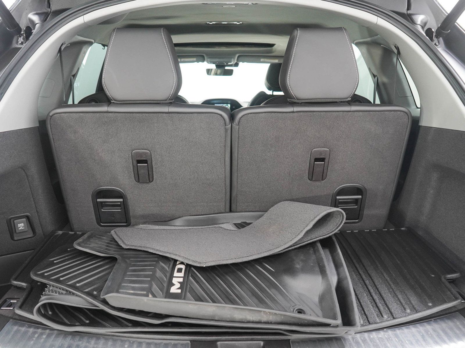 Used 2019 Acura MDX w/ Advance Package AWD/4WD image 9