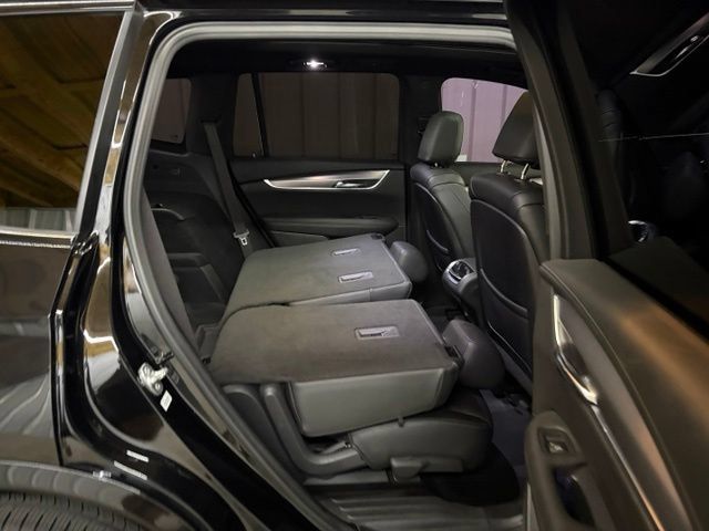 Used 2024 Cadillac XT6 Luxury w/ LPO, Floor Liner Package AWD/4WD image 20