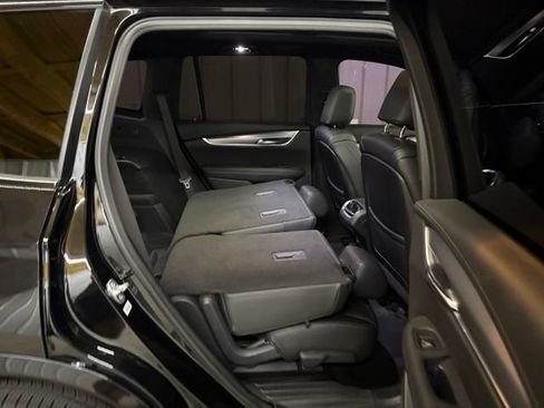 Used 2024 Cadillac XT6 Luxury w/ LPO, Floor Liner Package AWD/4WD image 20