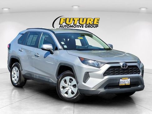 Used 2021 Toyota RAV4 LE FWD image 1