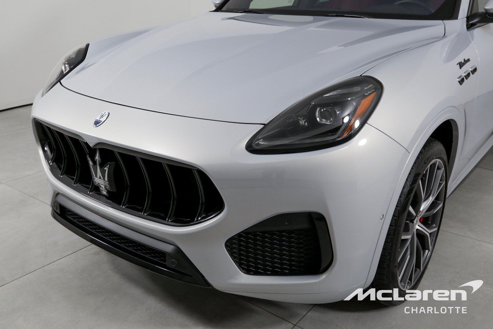 Used 2023 Maserati Grecale Modena AWD/4WD image 35