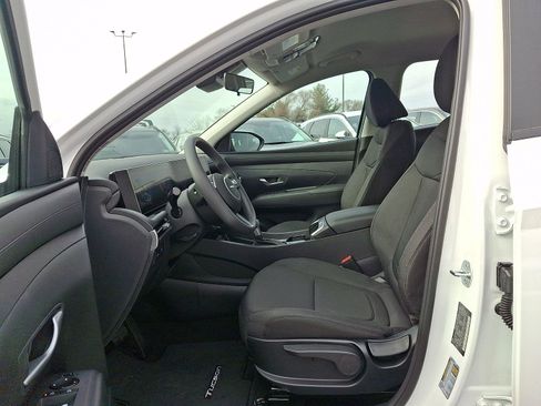 New 2026 Hyundai Tucson SE image 9