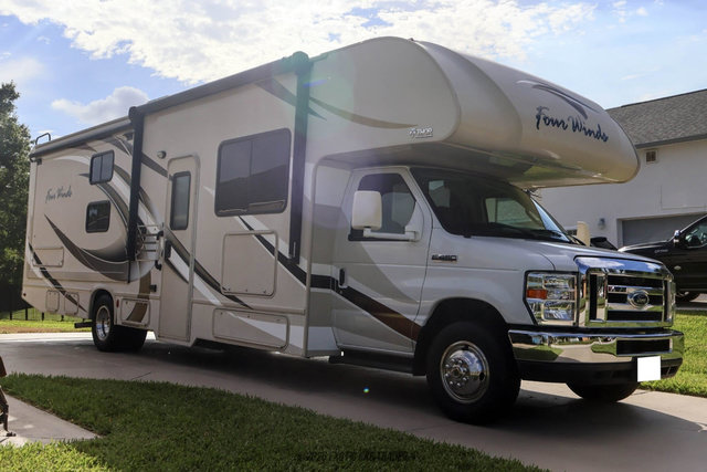 Used 2017 Ford E-450 and Econoline 450 Super Duty w/ Motorhome Prep Package RWD image 12
