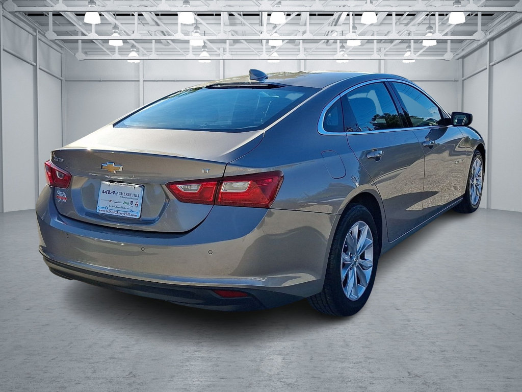 Used 2025 Chevrolet Malibu LT FWD image 5