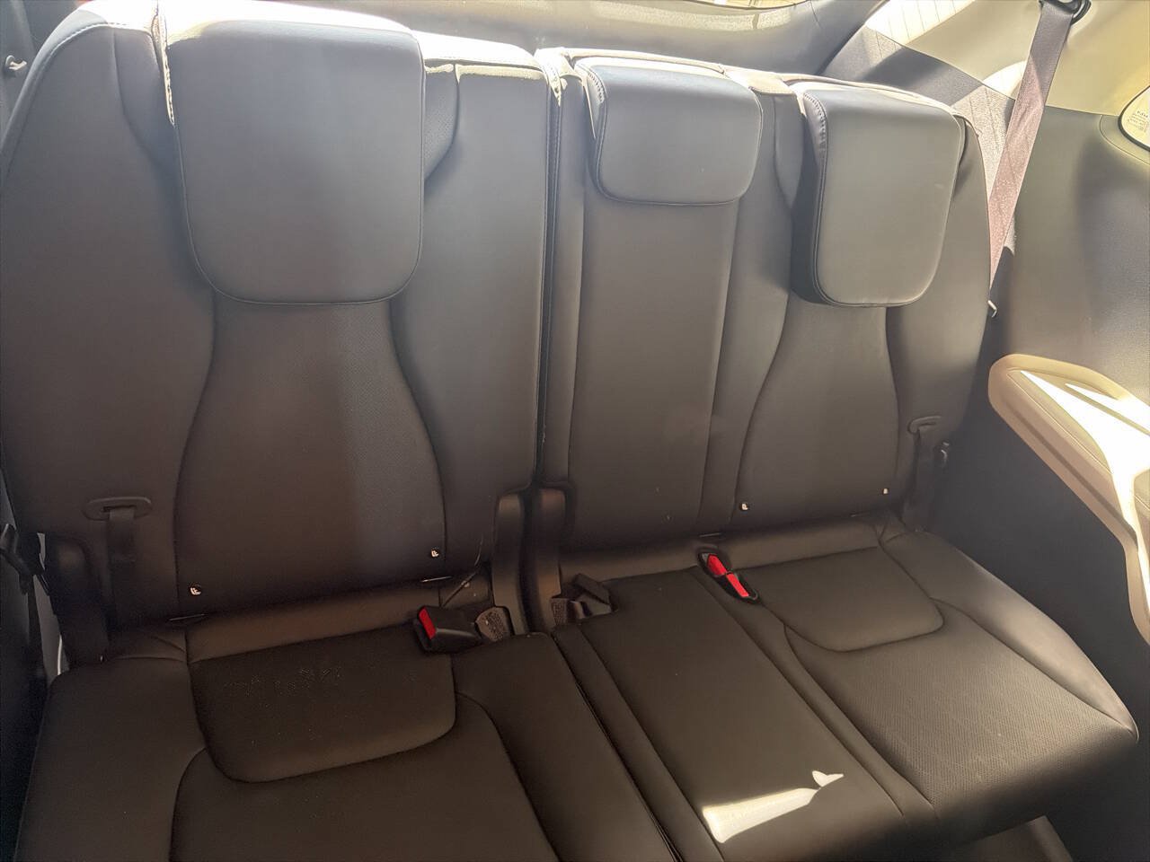 Used 2024 Kia Carnival LX FWD image 26