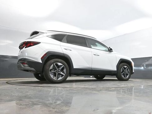 Used 2025 Hyundai Tucson SEL AWD/4WD image 40