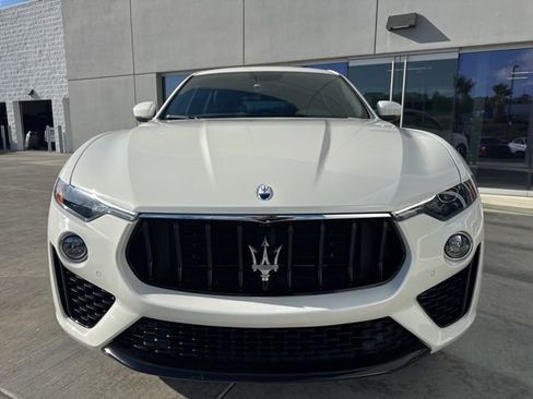 Certified 2022 Maserati Levante Modena image 3
