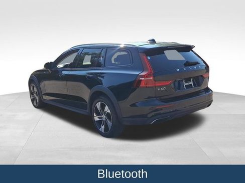 Used 2021 Volvo V60 T5 Cross Country AWD/4WD image 5