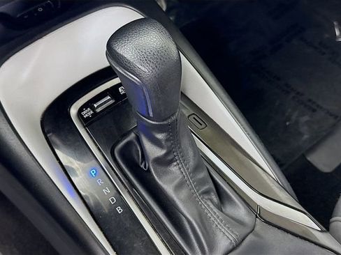 Certified 2024 Toyota Corolla SE w/ SE Package image 16