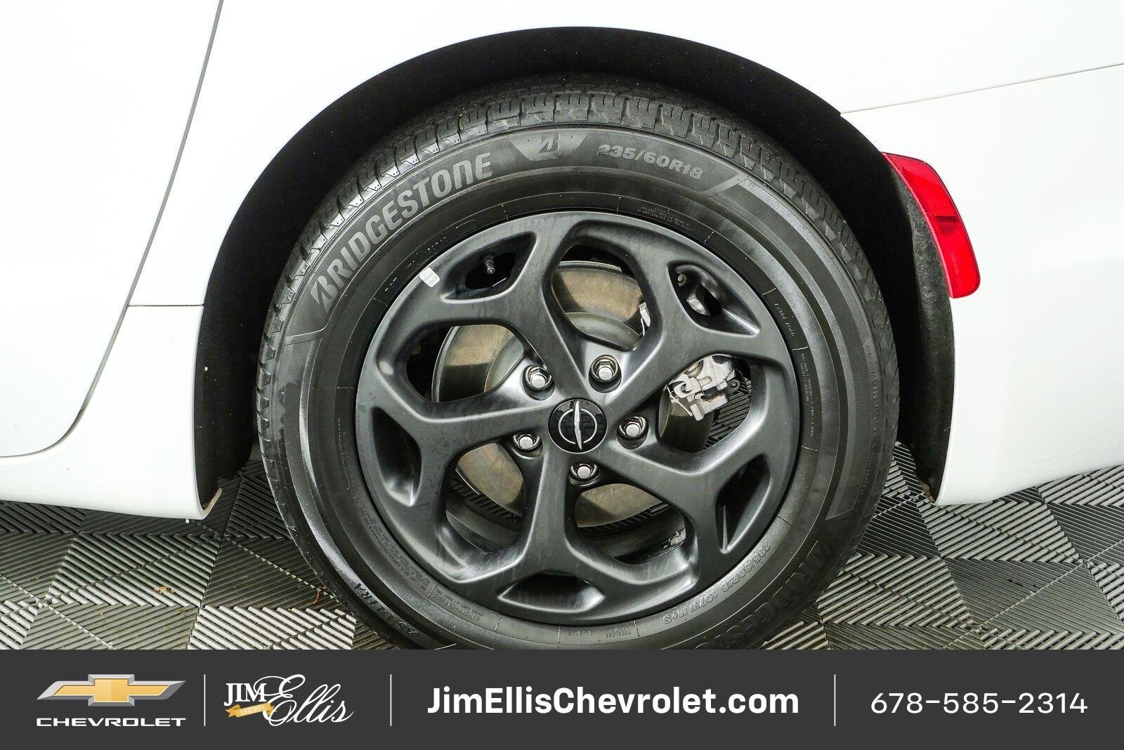 Used 2022 Chrysler Pacifica Touring-L w/ S Appearance Package FWD image 38