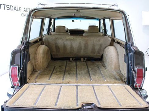 Used 1987 Jeep Grand Wagoneer image 33