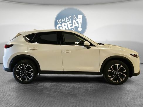 Used 2023 MAZDA CX-5 AWD 2.5 S w/ Premium Package image 2