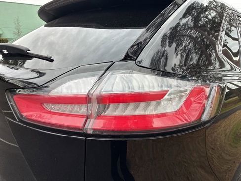 Used 2022 Ford Edge SEL w/ Convenience Package image 14