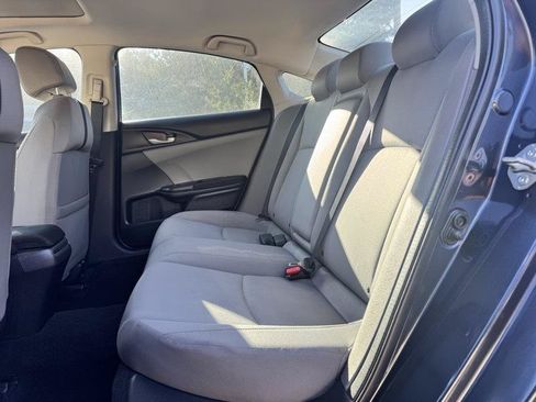 Used 2018 Honda Civic EX image 9