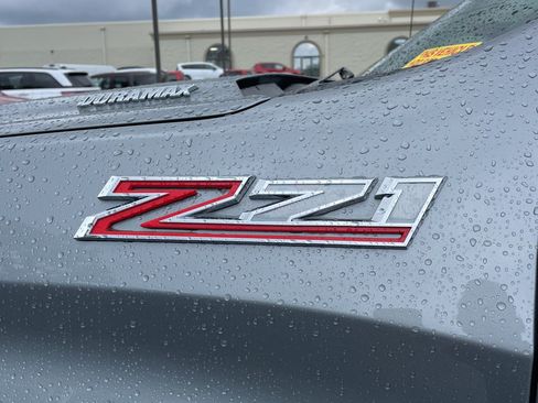 Used 2025 Chevrolet Silverado 1500 RST AWD/4WD image 10