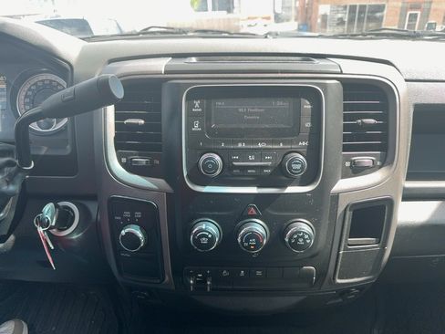 Used 2018 RAM 2500 Tradesman w/ Chrome Appearance Group AWD/4WD image 15