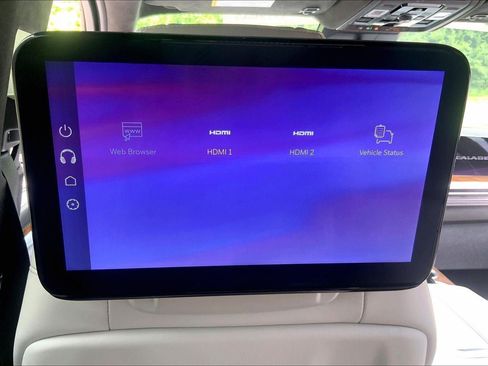 Certified 2026 Cadillac Escalade Platinum Sport AWD/4WD image 33