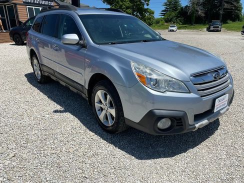 Used 2013 Subaru Outback 2.5i Limited AWD/4WD image 7