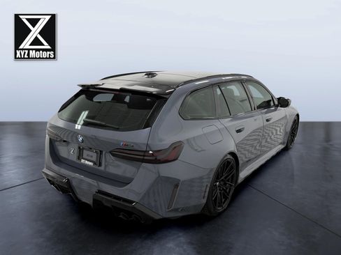 Used 2025 BMW M5 Touring image 6
