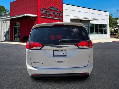 Used 2020 Chrysler Pacifica Touring-L w/ S Appearance Package