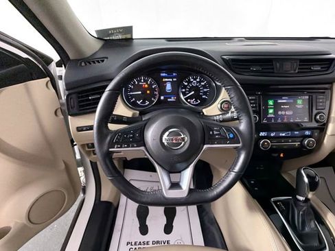 Used 2019 Nissan Rogue S image 11