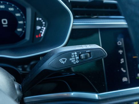 Used 2022 Audi Q3 2.0T Premium image 25