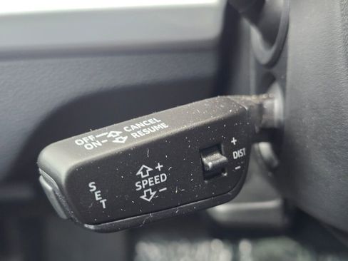 Used 2025 Audi Q5 2.0T Premium image 40